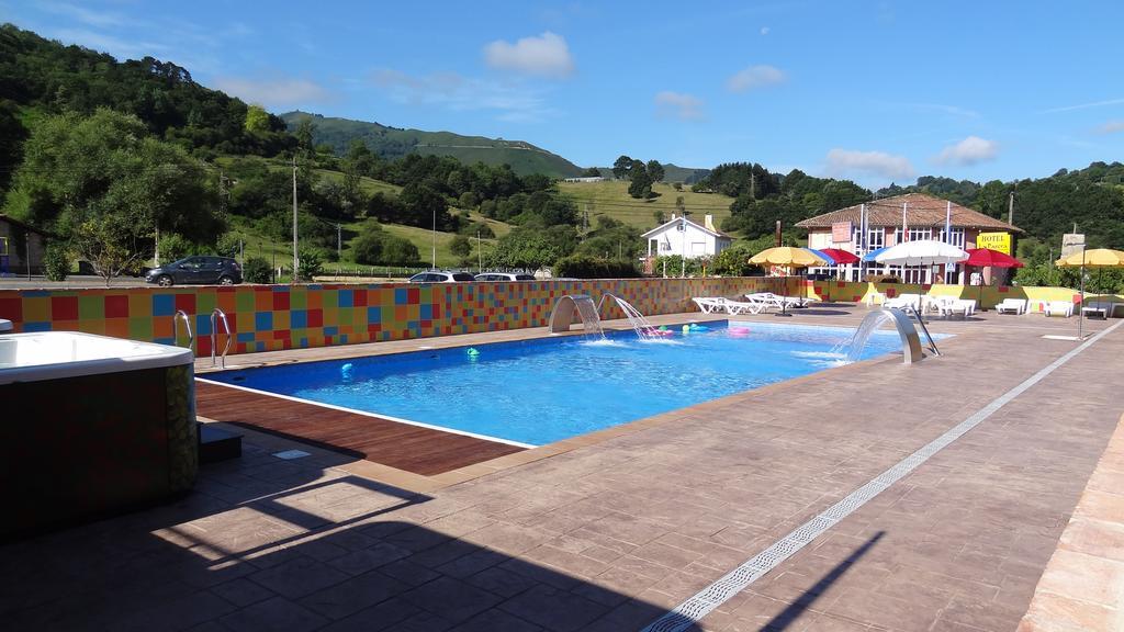 Conjunto Hotelero La Pasera Soto De Cangas Zewnętrze zdjęcie